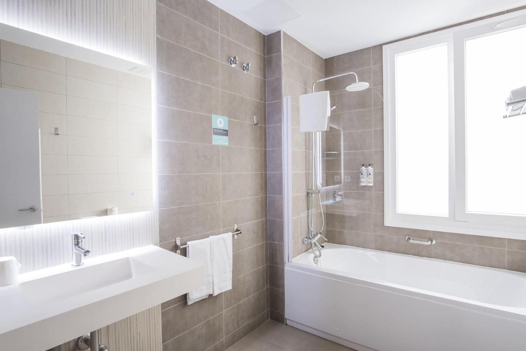 Hotel Alda Centro Понферрада Экстерьер фото