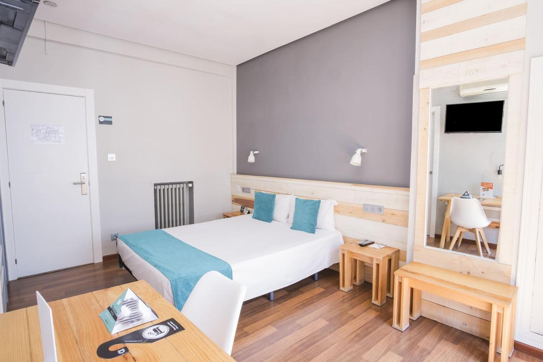 Hotel Alda Centro Понферрада Экстерьер фото