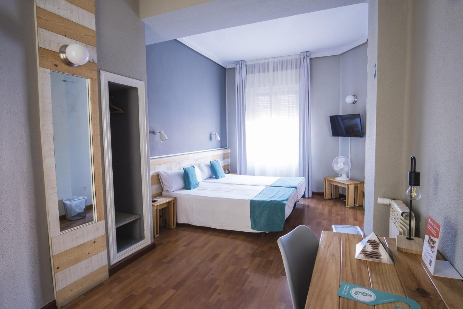 Hotel Alda Centro Понферрада Экстерьер фото
