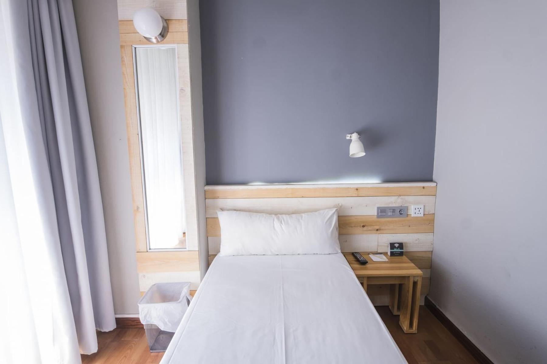 Hotel Alda Centro Понферрада Экстерьер фото