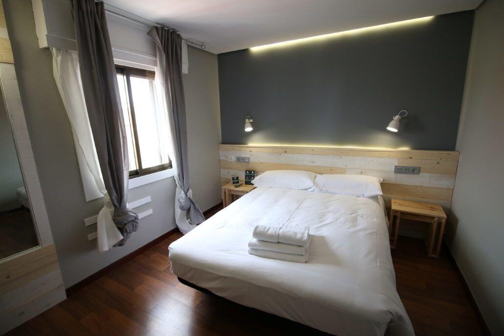 Hotel Alda Centro Понферрада Экстерьер фото